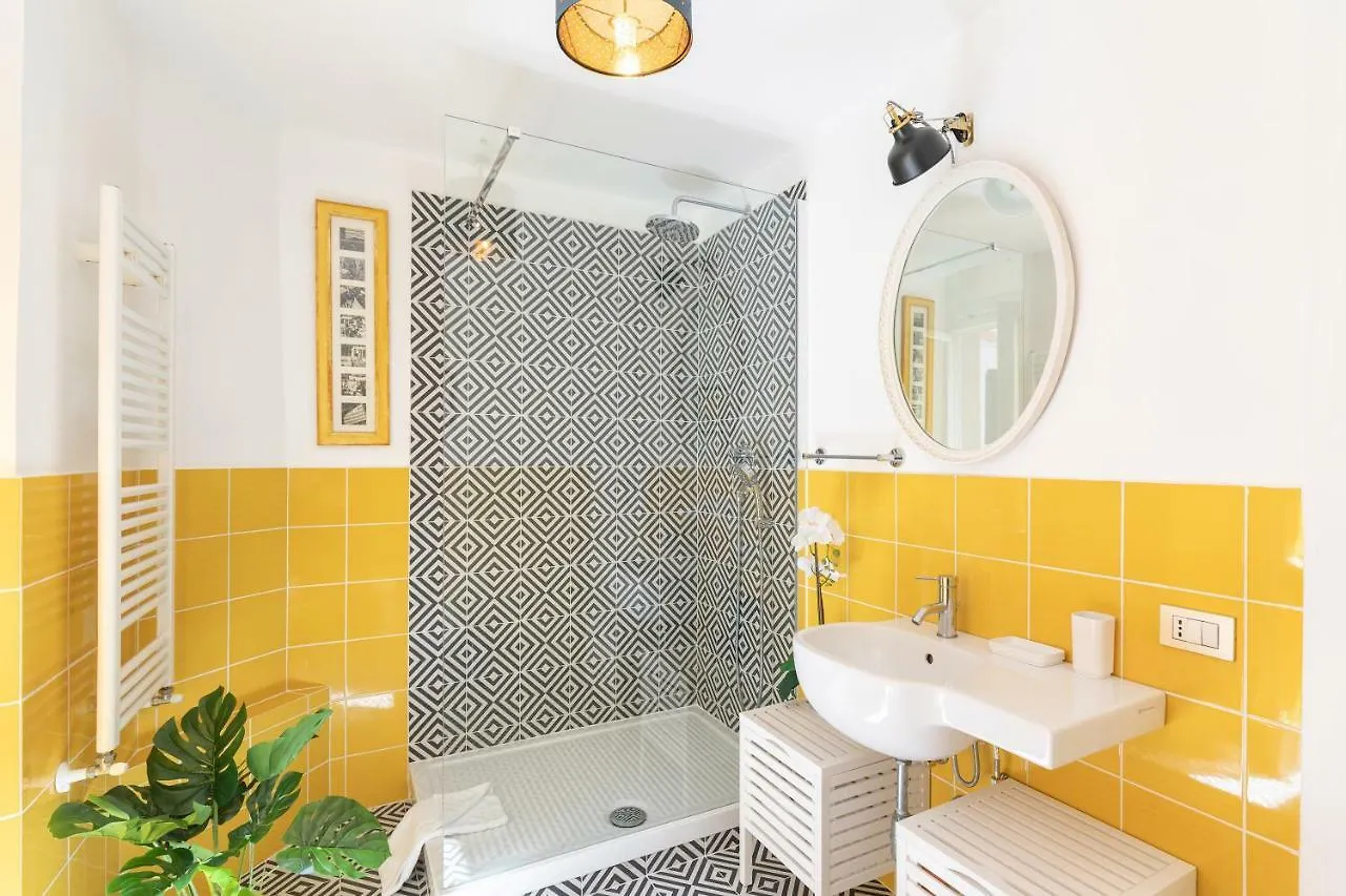 Rome As You Feel - Vittorio Colorful Design Apartment Italia