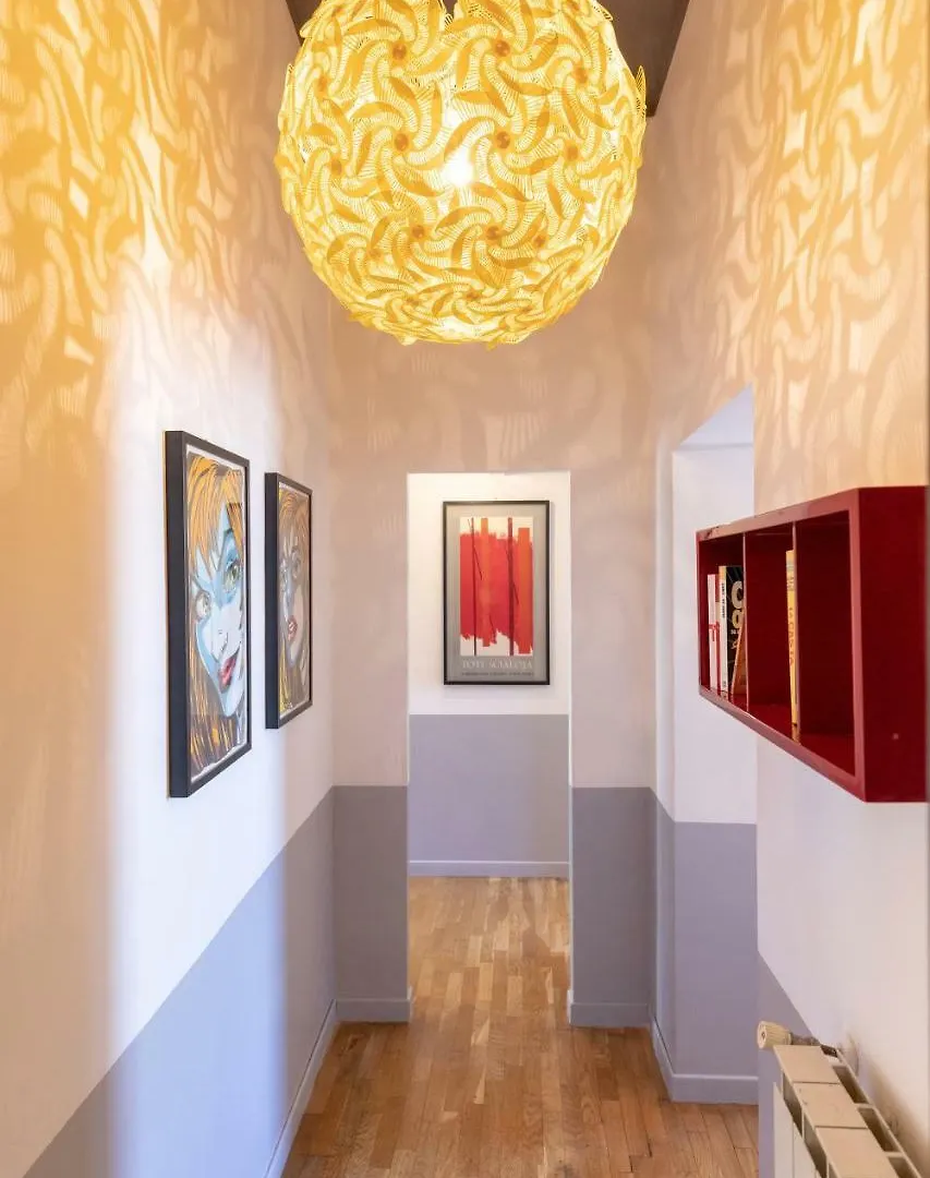 Rome As You Feel - Vittorio Colorful Design Apartment