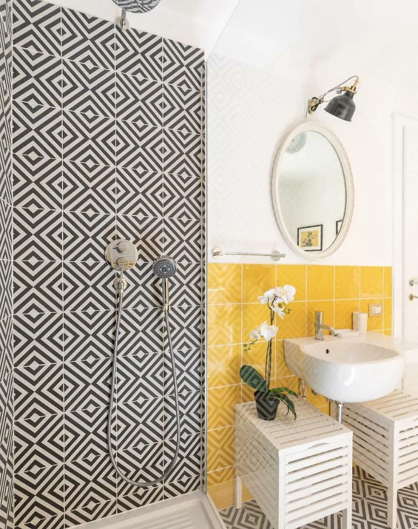 Rome As You Feel - Vittorio Colorful Design Apartment